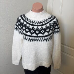 Banana Republic  White and Black Patterned Sweater Sz S